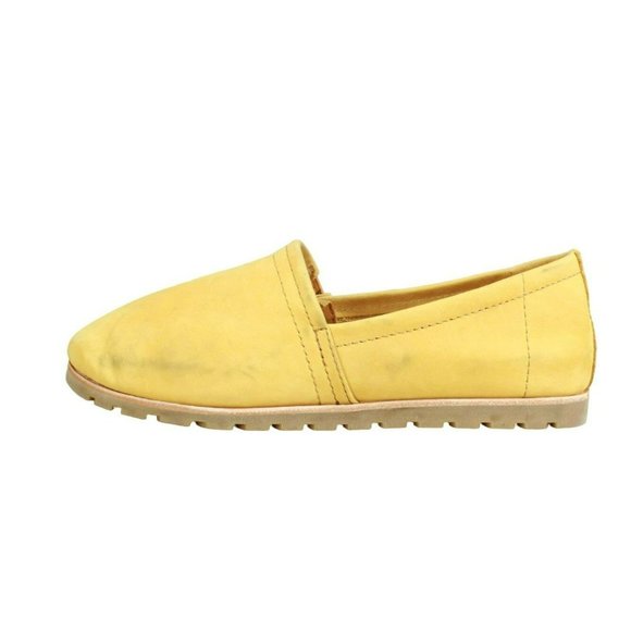 LL Bean Lakewashed Yellow Suede Slip On Round Toe Casual Flat Shoes Size 7 M - Picture 1 of 9